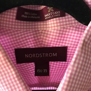 Men’s checkered pink L button up